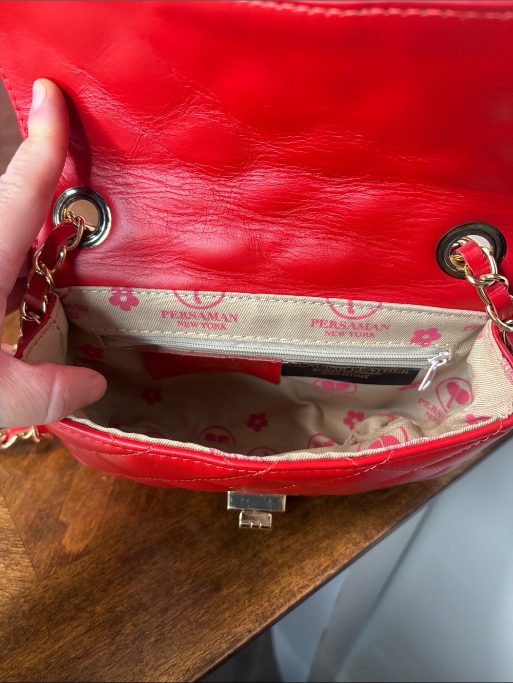 PERSAMAN NEW YORK Italian red quilted leather bag with gold chain strap - Picture 8 of 16